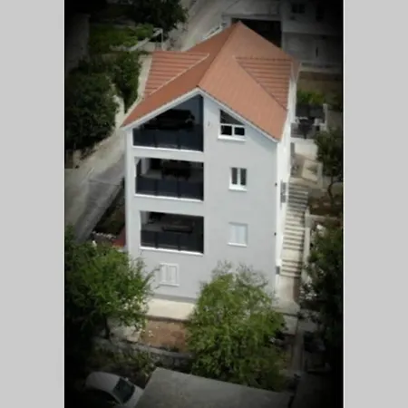 By Joe Jr. Apartment